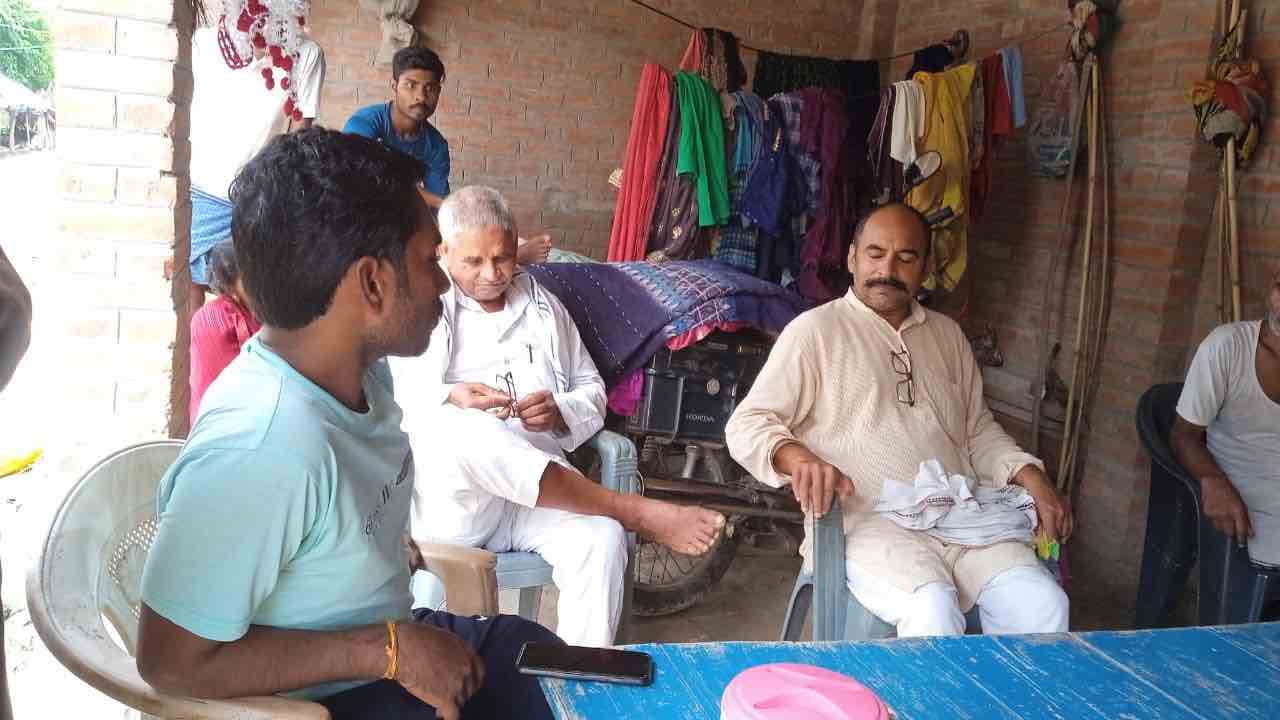 बकाया मजदूरी मांगने पर दलित की हत्या, माले की टीम ने दौरा किया