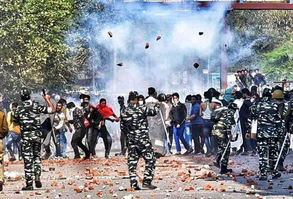 दिल्ली में हो रही भाजपा प्रायोजित हिंसा का प्रतिकार करें